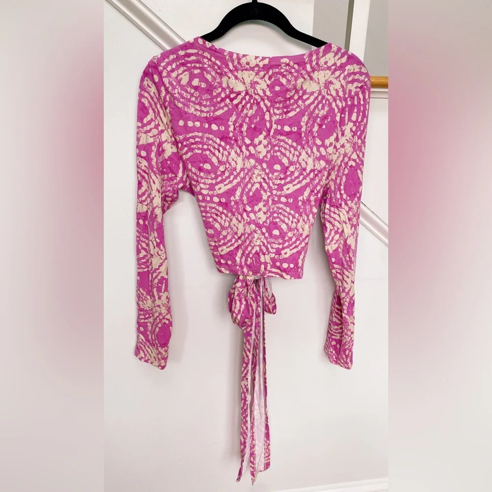 Daily Practice by Anthropologie Cropped Wrap Top in Hot Pink Print Size L - Picture 11 of 14